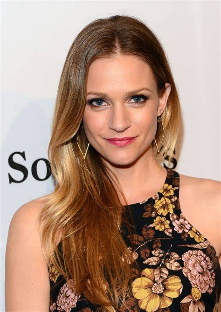 A.J. Cook Bra Size, Age, Weight, Height, Measurements