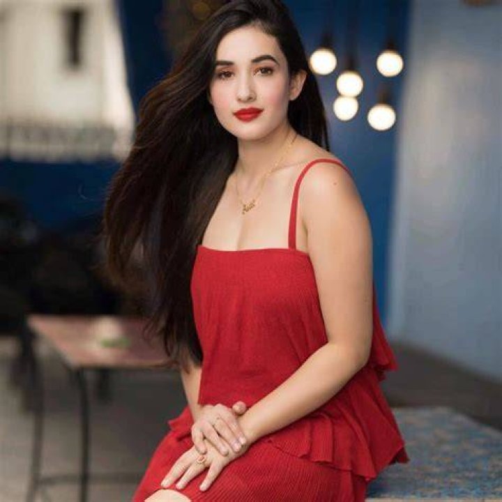 Aditi Budhathoki Wiki celebzbiography.com