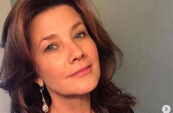 Daphne Zuniga Bra Size, Age, Weight, Height, Measurements