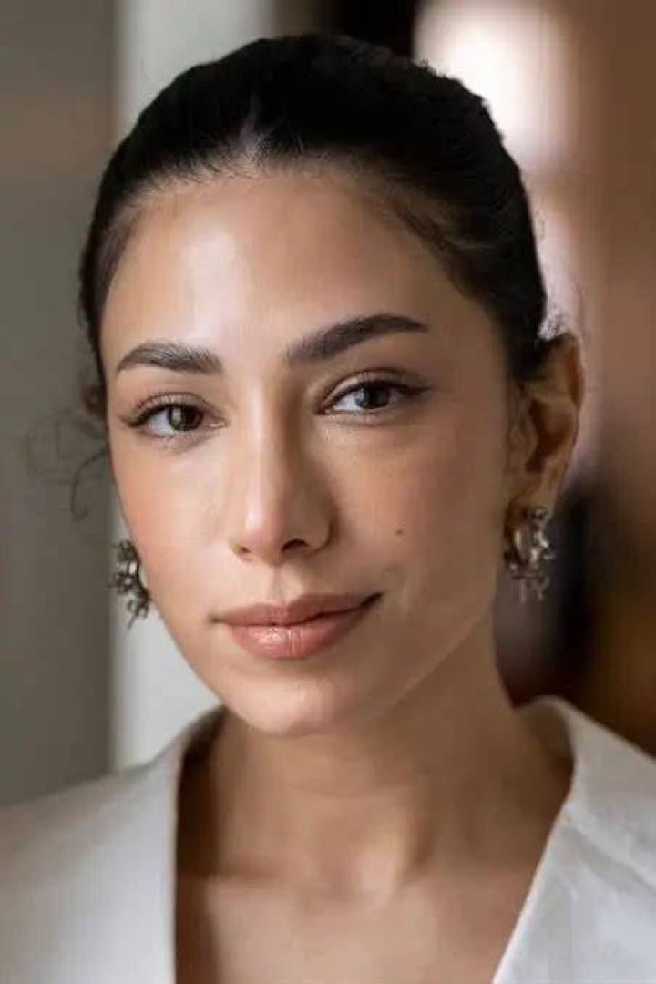 Evin Ahmad Wiki, Age, Fiancé, Husband, Height, Net Worth, Parents & More