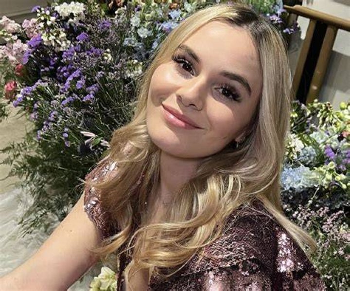 Holly Ramsay in Bathing Suit Shares "This Week's Camera Roll" — Celebwell