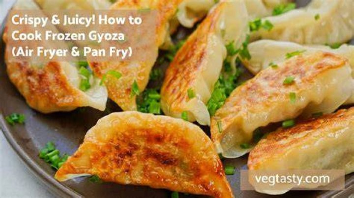 How do you cook frozen vegetable gyoza?
