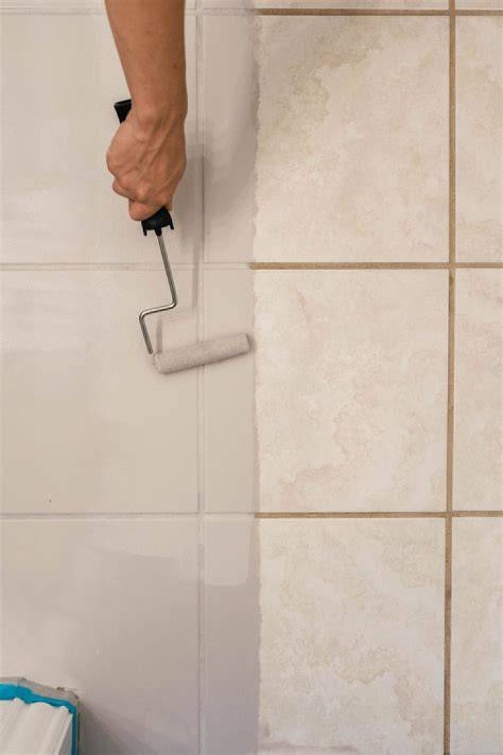 How do you paint white tiles?