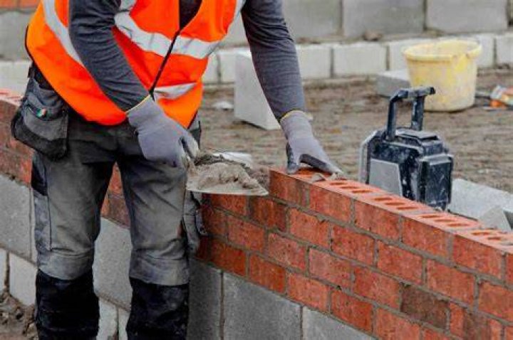 How much do brick layers make?