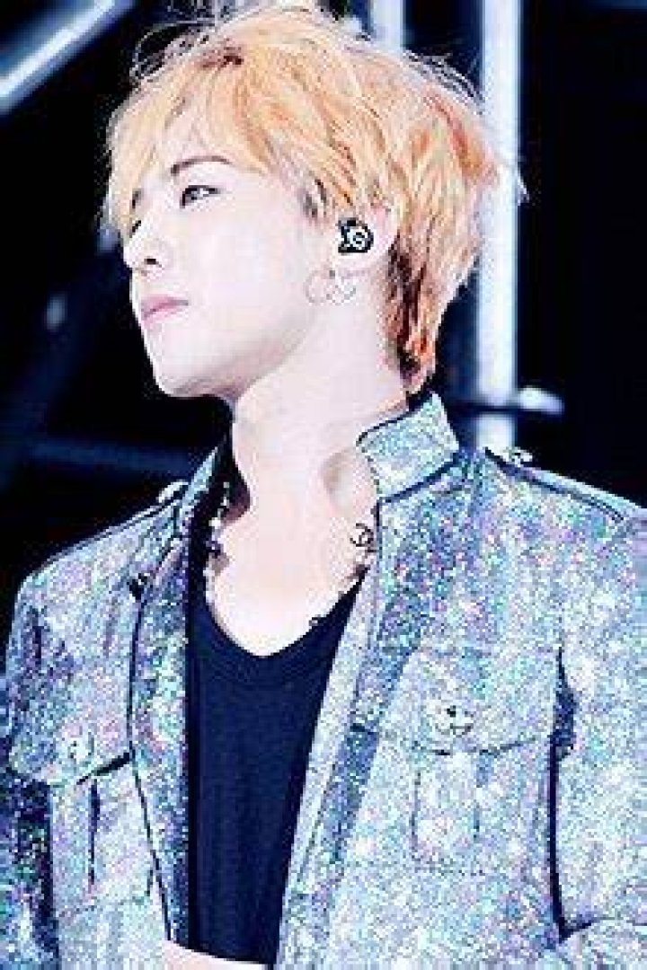 
How Much Money Does G-Dragon Make? Latest Income Salary
