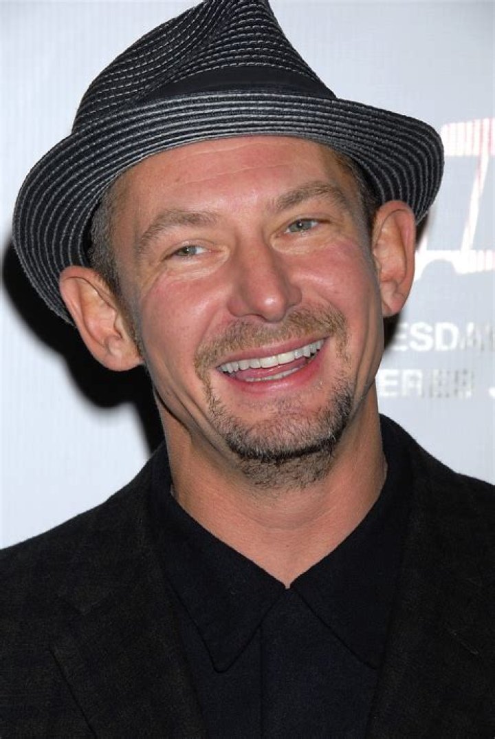 Ian Hart Net Worth