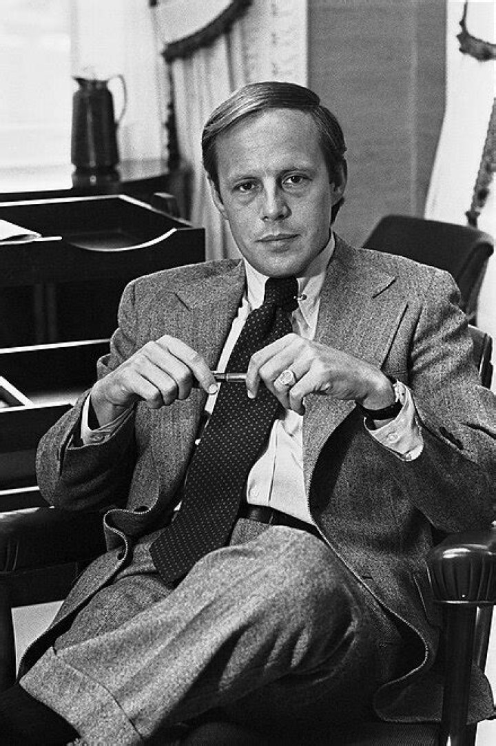 John Dean Biography