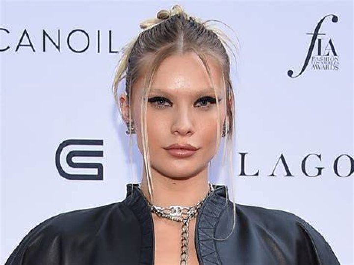 Josie Canseco Amazes in Swimsuit as "Scuba Steve"