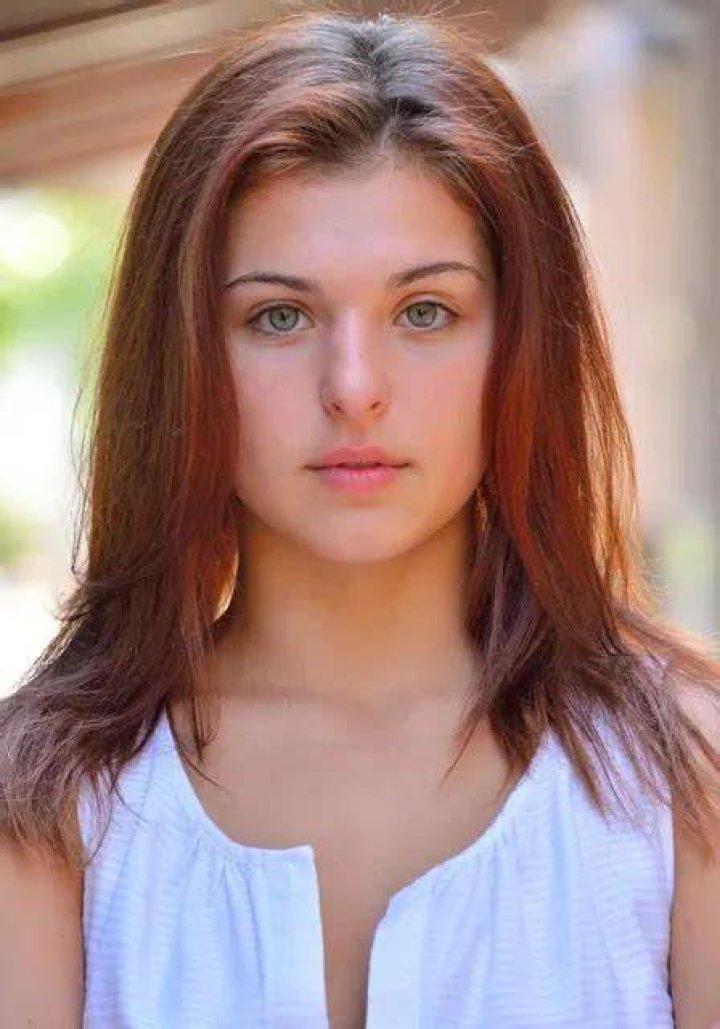 Leah Gotti Age, Wiki, Net Worth, Height, Weight & More