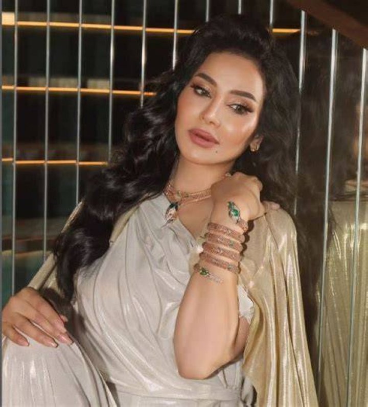 Lojain Omran Archives - Celebrities: Wiki, Age, Height, Net Worth, Relationship