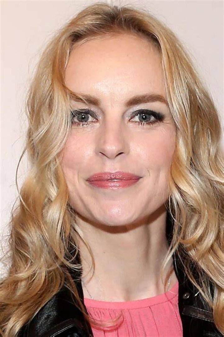 Nina Hoss Bra Size, Age, Weight, Height, Measurements