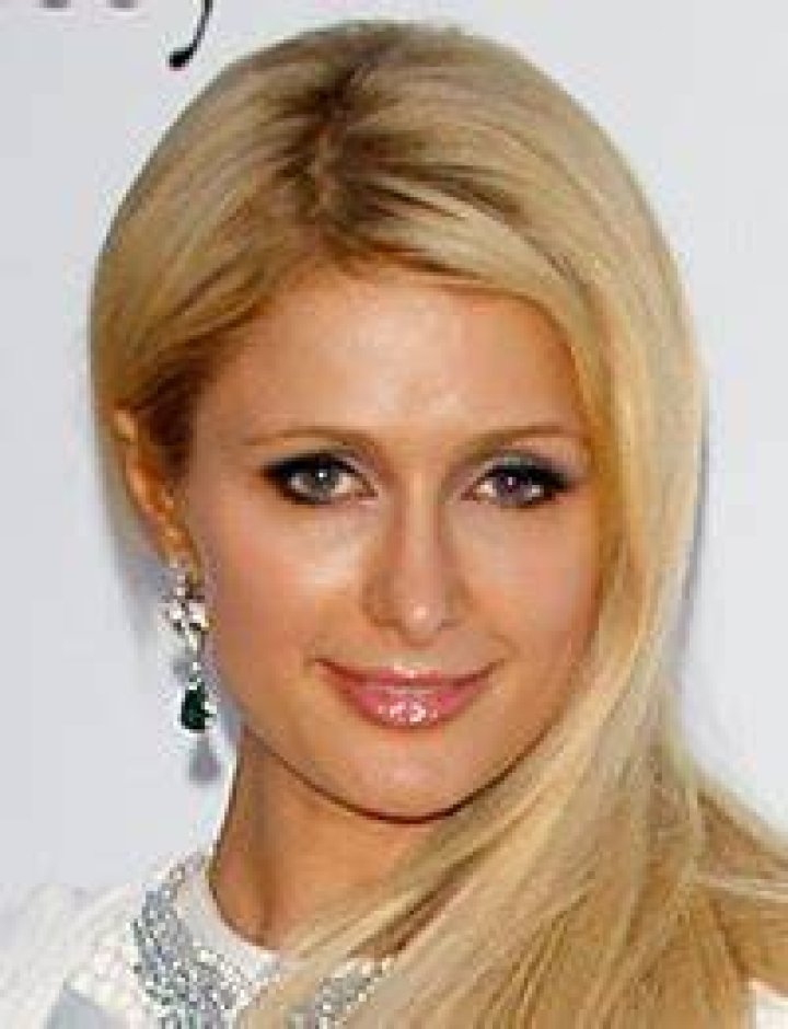 Paris Hilton Bra Size, Age, Weight, Height, Measurements