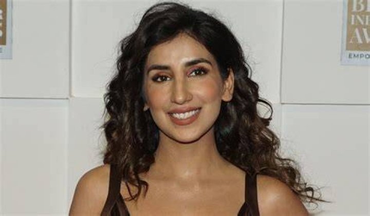 Parul Gulati in Bathing Suit is "Wow" — Celebwell