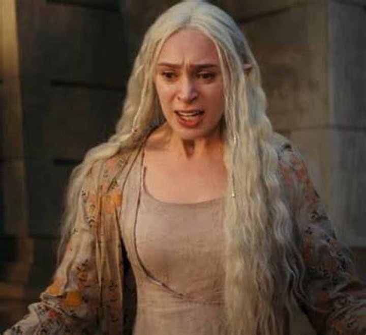 Raika Hazanavicius Wiki, Age, Boyfriend, Height, Parents & Net Worth