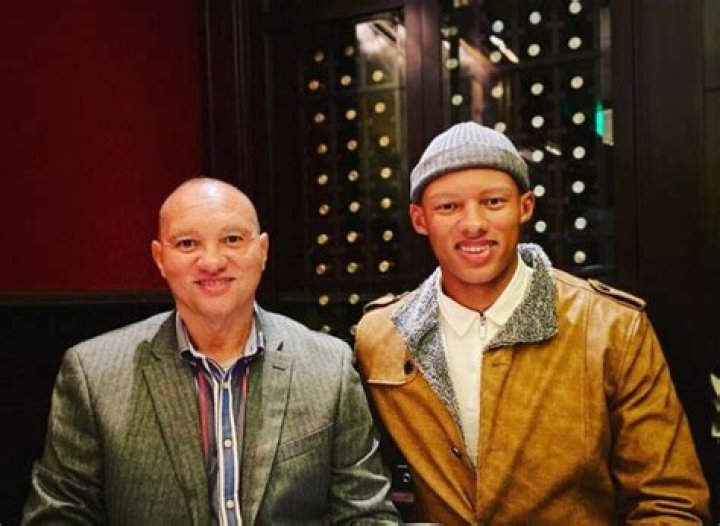 Joshua Dobbs wife: Is Joshua Dobbs married? 1 Robert Joshua Dobbs