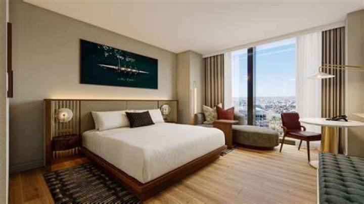 What is the best room in a hotel called?