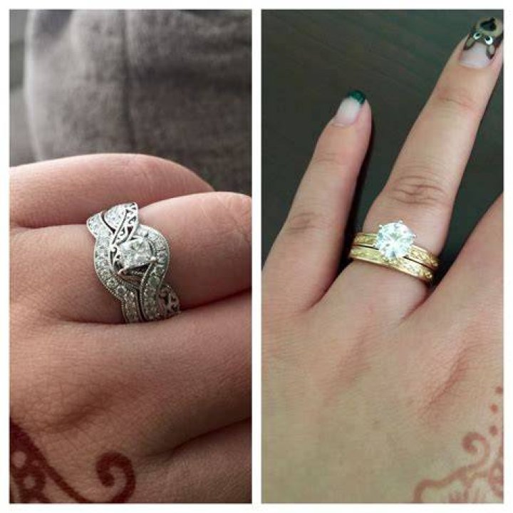 What order should you wear your wedding rings?
